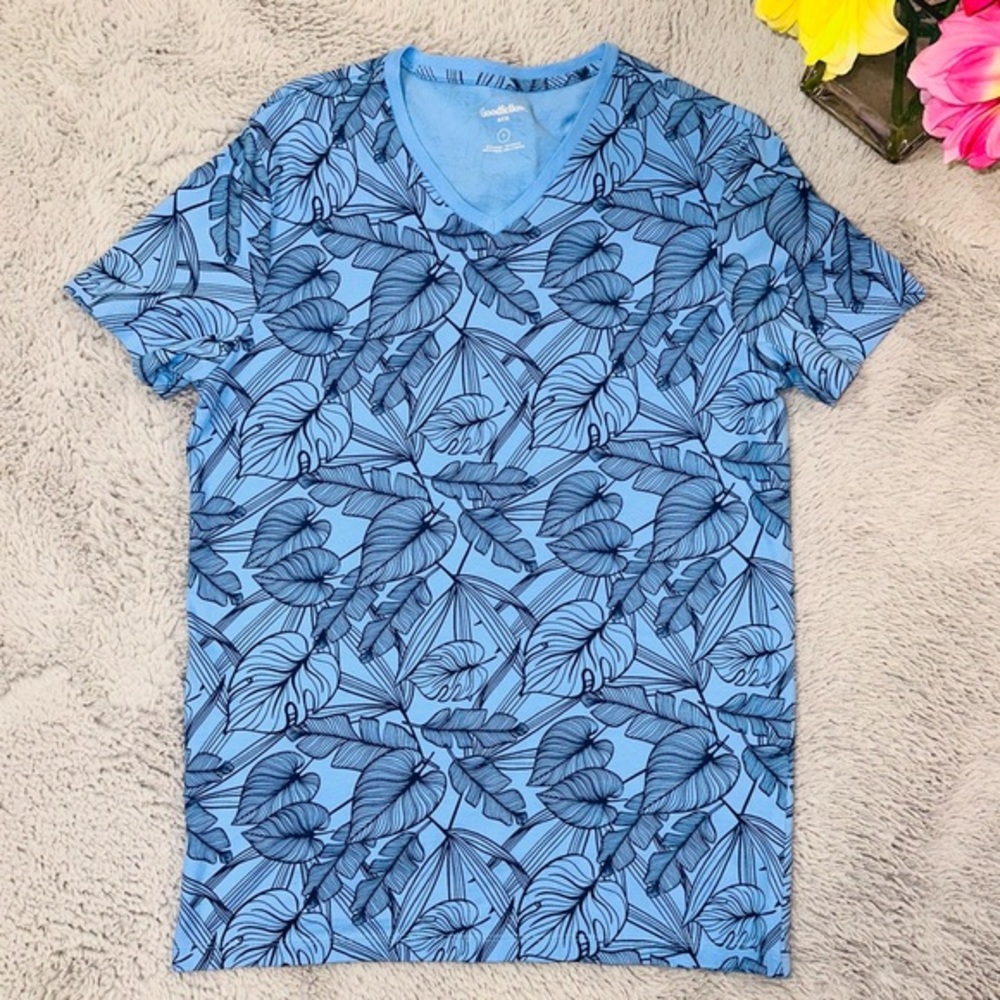Pattern men’s shirt